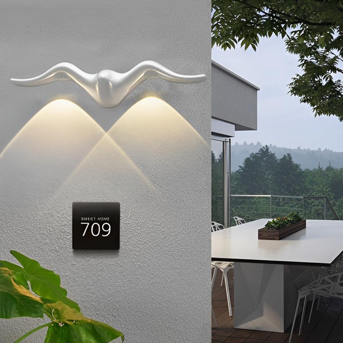 Aluminium Outdoor Wall Light with LED Animal Shape Fixture