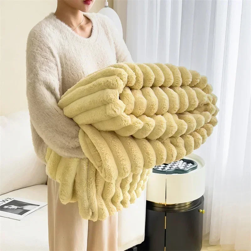 Imitation Lambswool Fleece Blanket for Sofa and Bed Use