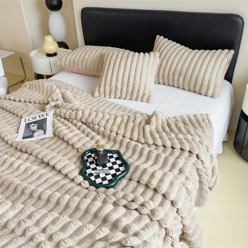 Imitation Lambswool Fleece Blanket for Sofa and Bed Use