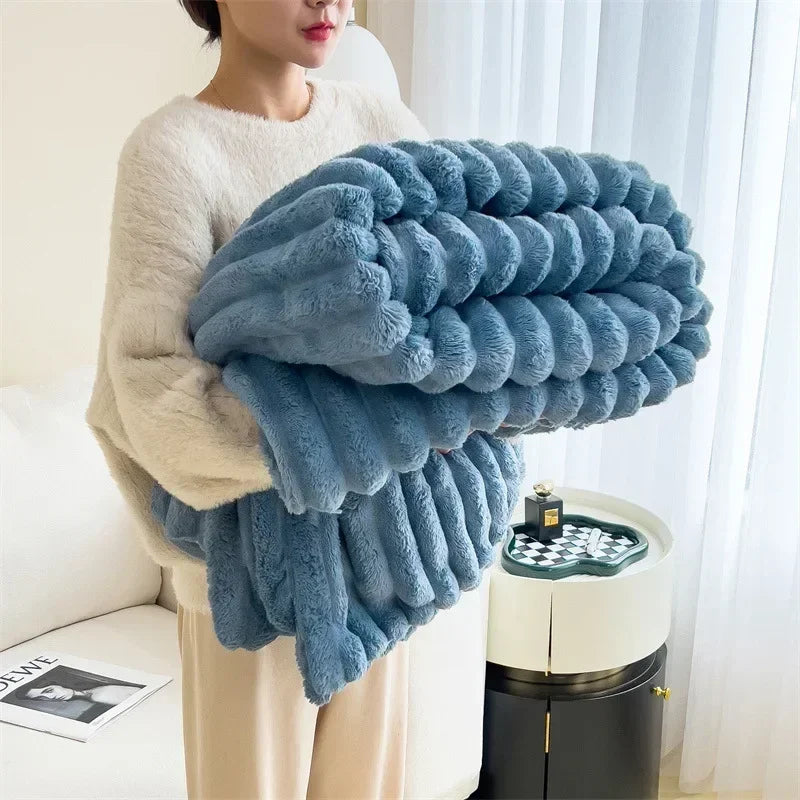 Imitation Lambswool Fleece Blanket for Sofa and Bed Use