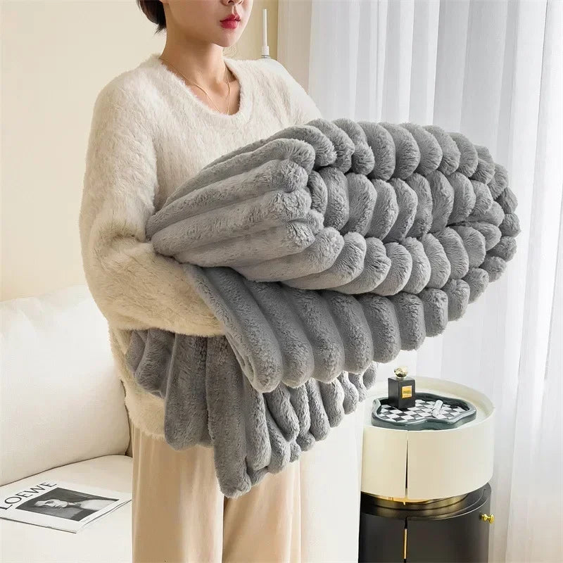 Imitation Lambswool Fleece Blanket for Sofa and Bed Use