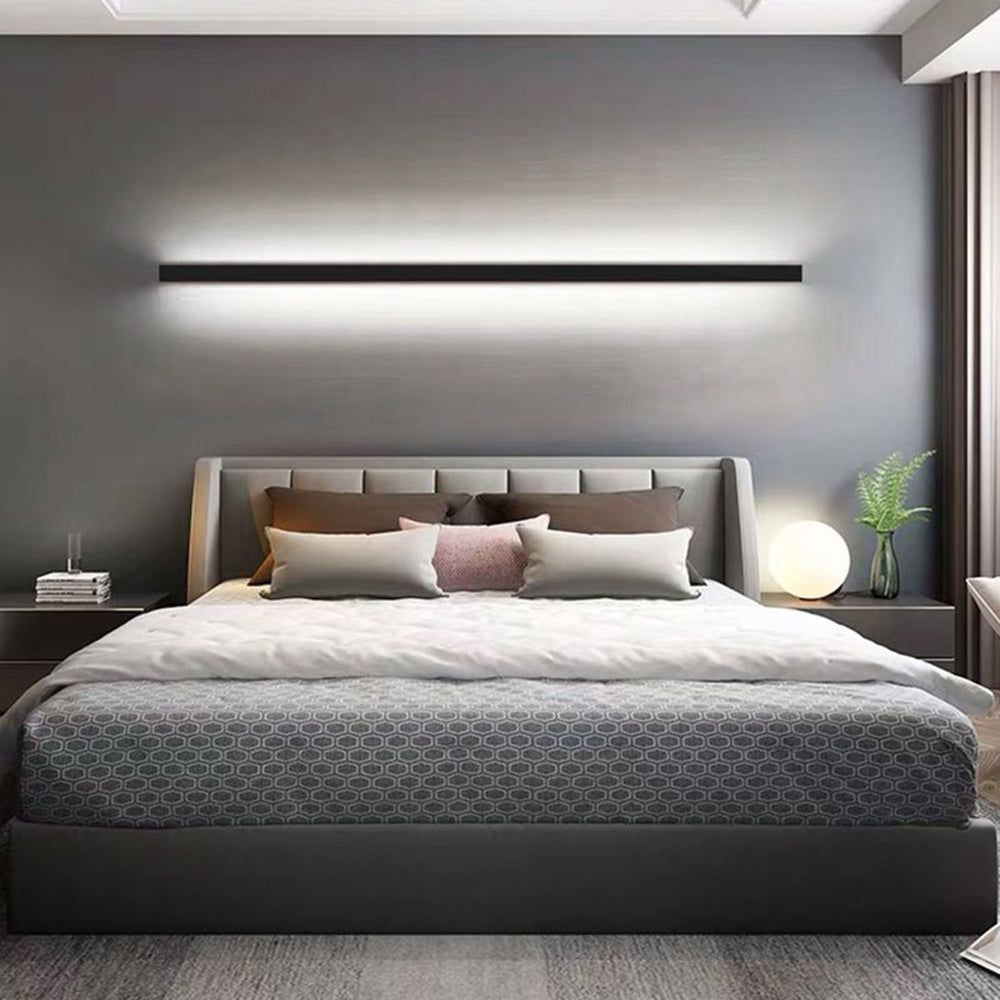 Linear LED Wall Light with Metal and Acrylic Materials