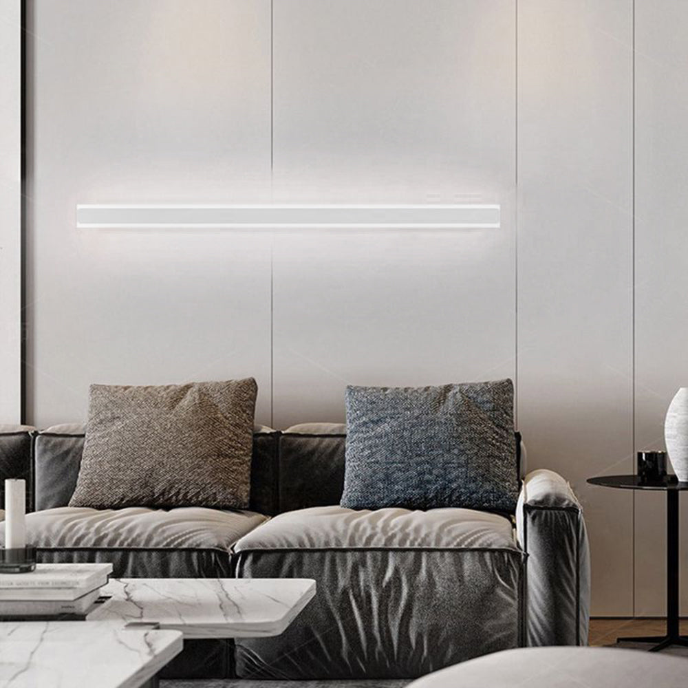 Linear LED Wall Light with Metal and Acrylic Materials
