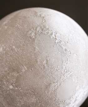 Magnetic Levitation Moon Lamp with Wireless Induction Glow