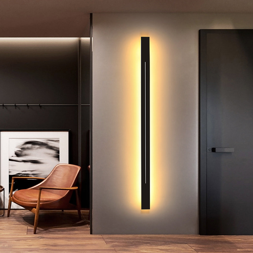 Metal Acrylic LED Wall Light with SMD Base and IP20 Rating