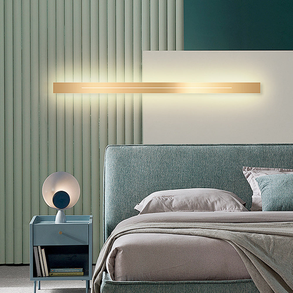 Metal Acrylic LED Wall Light with SMD Base and IP20 Rating
