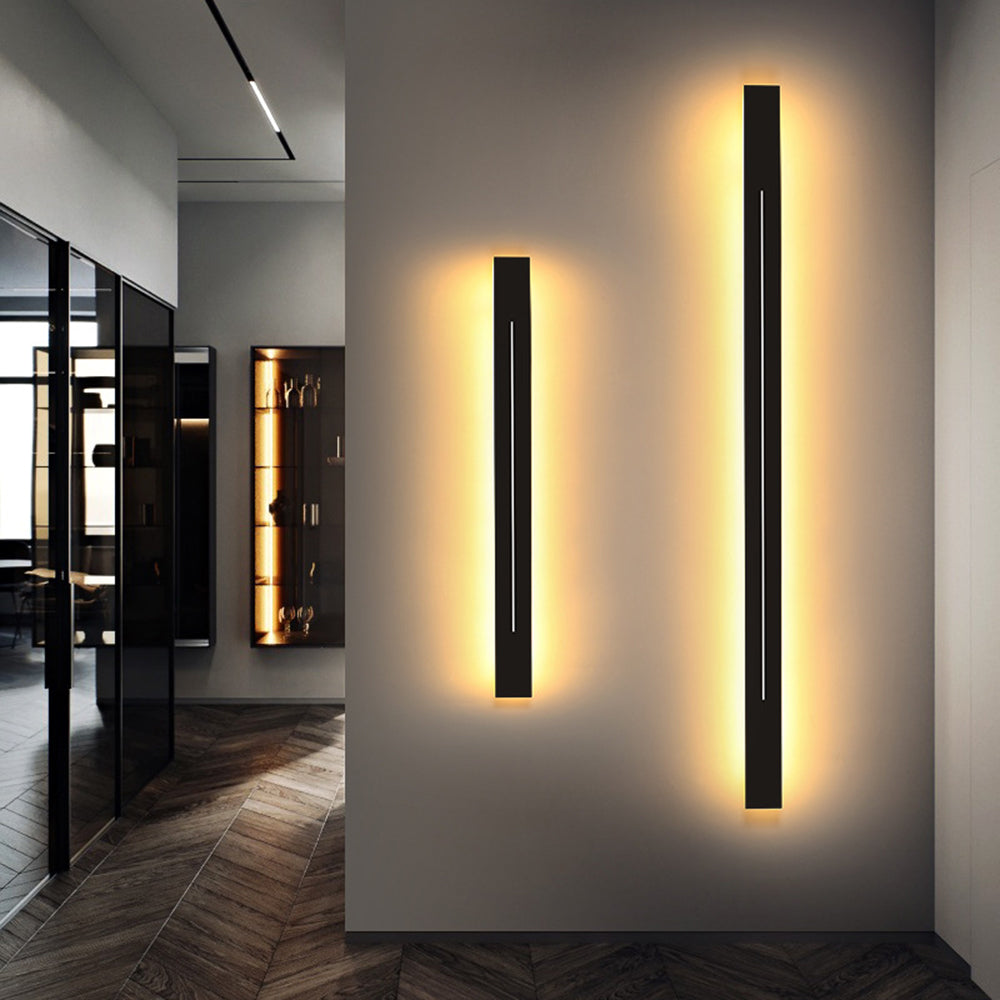 Metal Acrylic LED Wall Light with SMD Base and IP20 Rating