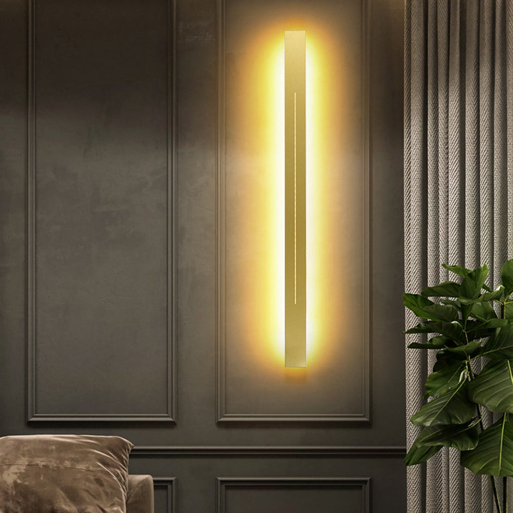 Metal Acrylic LED Wall Light with SMD Base and IP20 Rating