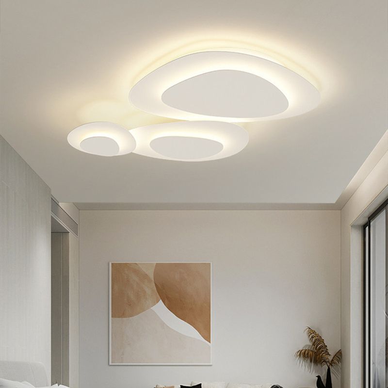 Metal LED Ceiling Light with SMD Base and Three Bulbs