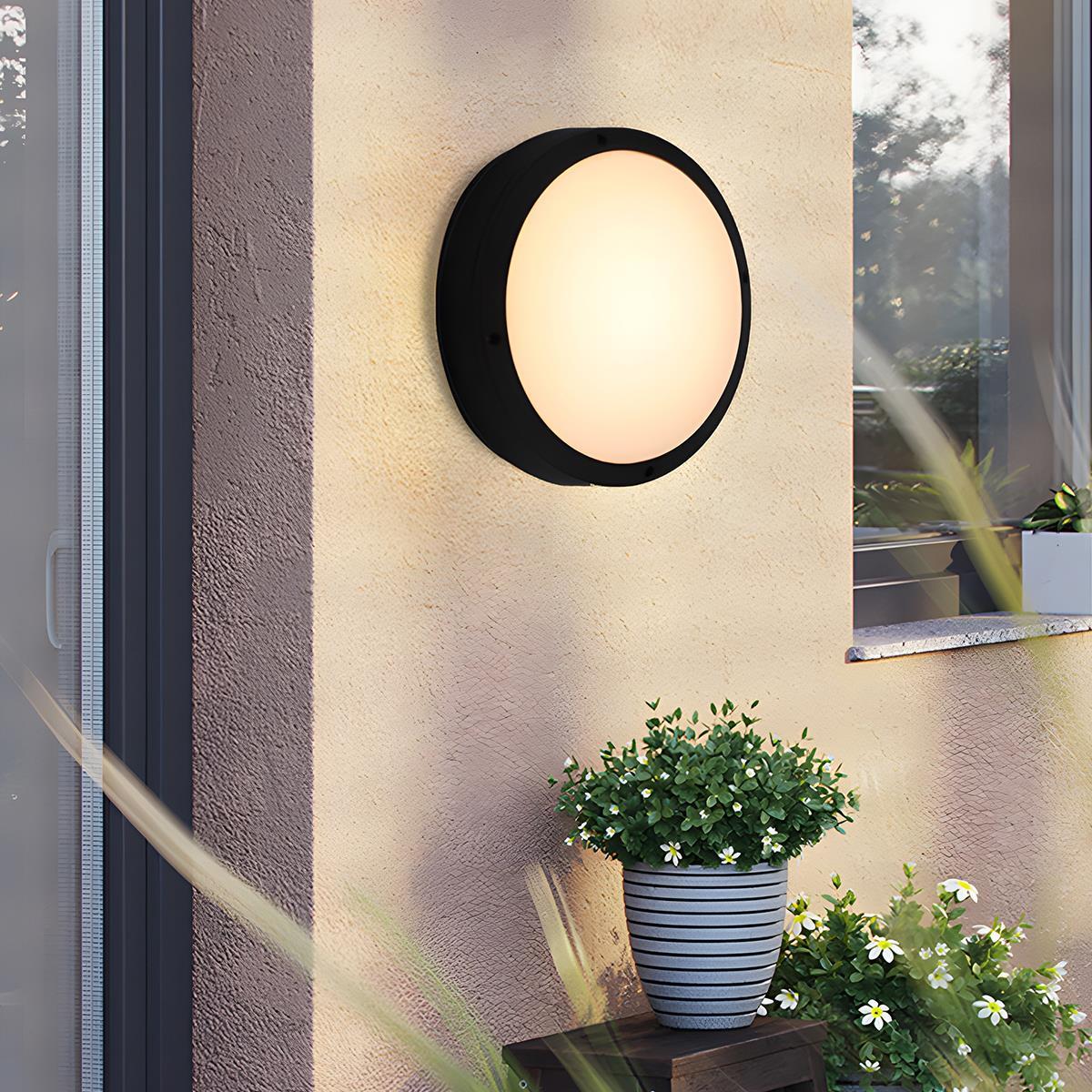 Outdoor Round LED Wall Light with IP65 Protection Rating